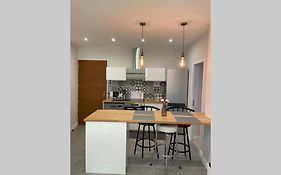Appartement Tres Spacieux & Coupery
